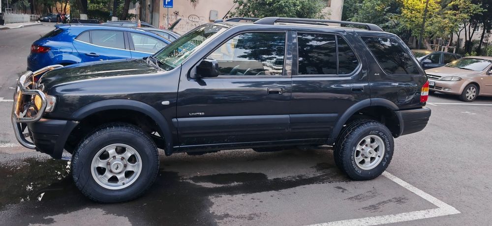 Vând/schimb Opel Frontera Limited 2.2 diesel  120 de cai din 2003