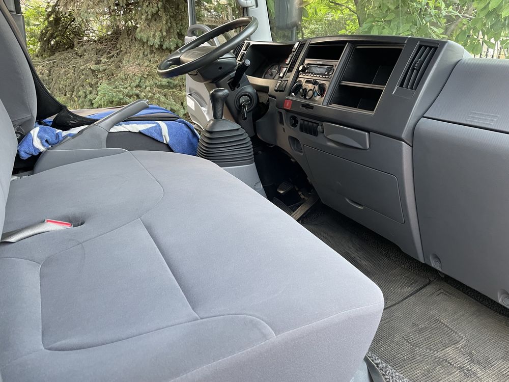 Isuzu L 35 , 3,5 tone ,basculabil ( 15000 km)
