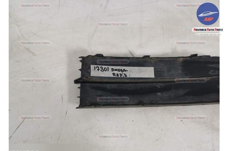 Шкода Рапид / Skoda Rapid 1 [Оригинална лява решетка на проектора]