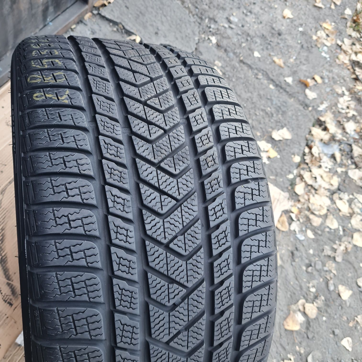 1 Cauciuc ca nou Pirelli  Sottozero 3 . 285 35 R20 M+S