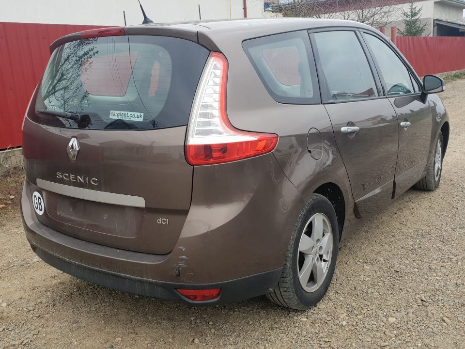 bara fata spate capota trager calandru armatura haion portbagaj grila radiator masca Renault Grand Scenic 3 2009 motor 1.5dci 109cp k9k dezmembrez dezmembrari