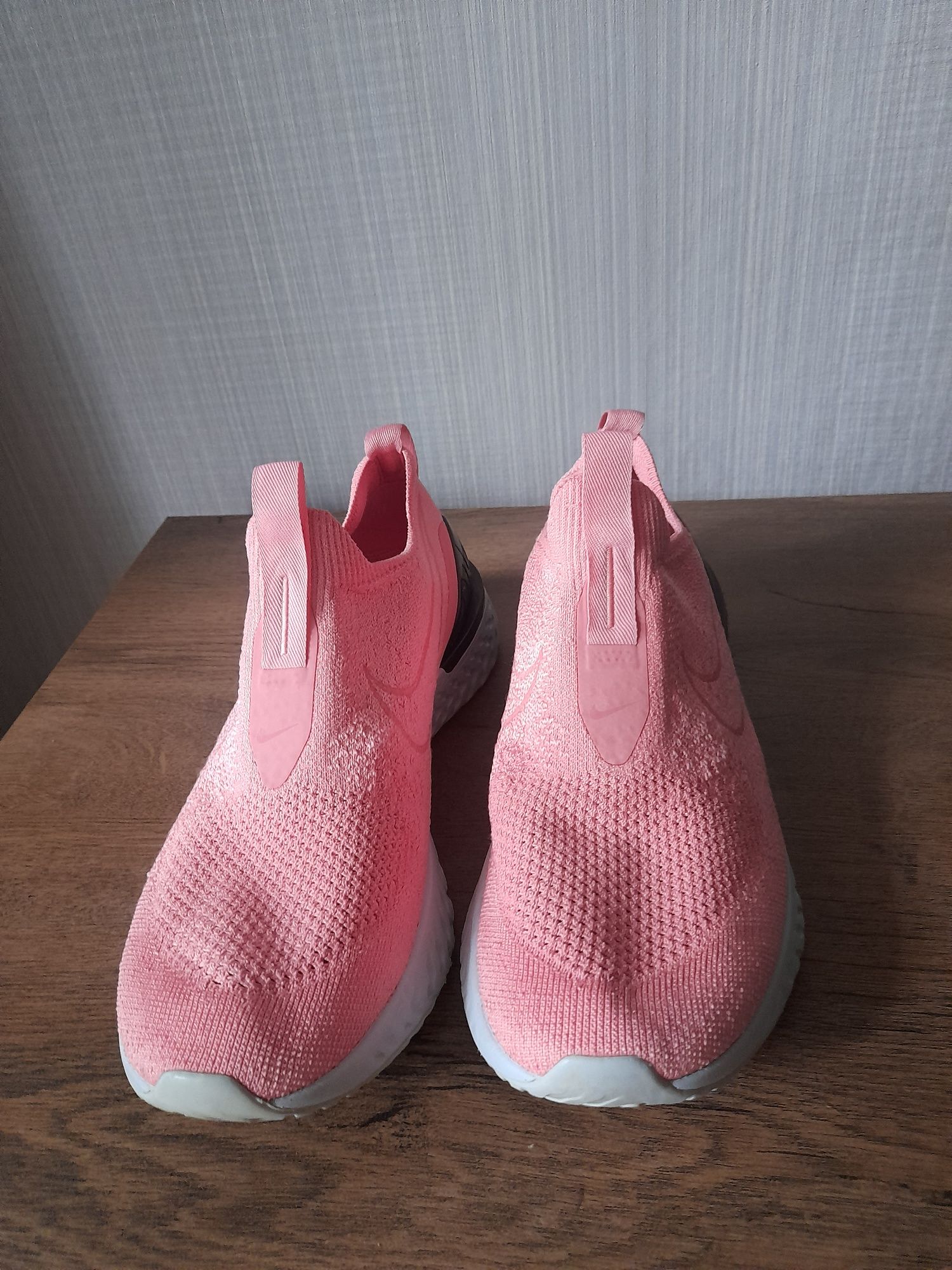 Nike Epic Fantom React Flignit дамски маратонки 40 номер.