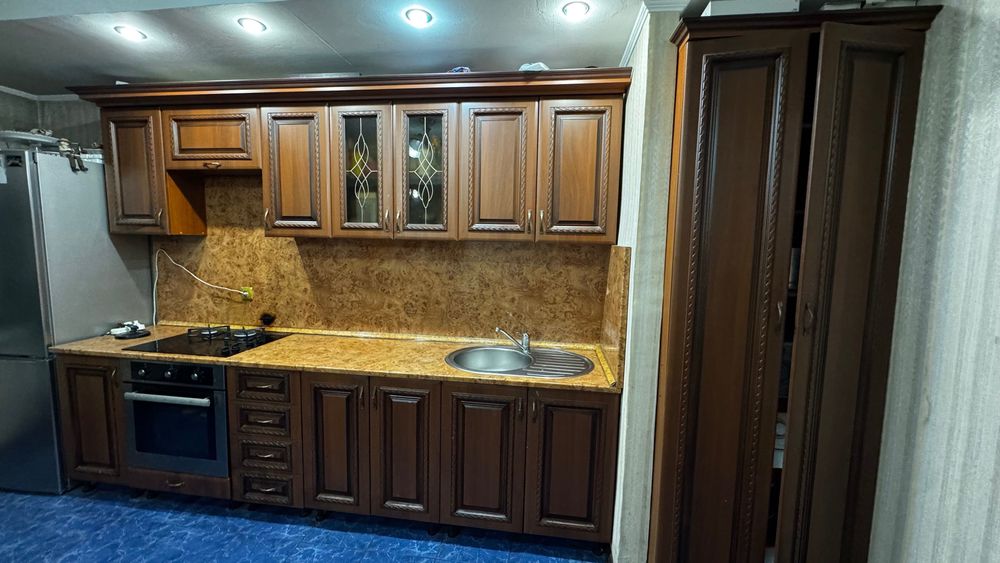 Кухонный гарнитур