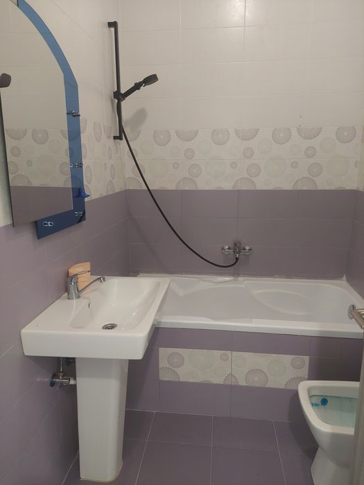 Închiriez apartament