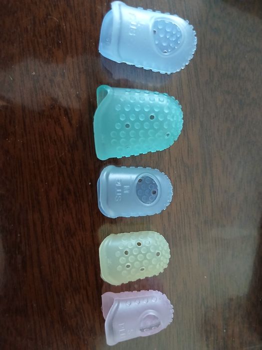 Напальчники для листания бумаги