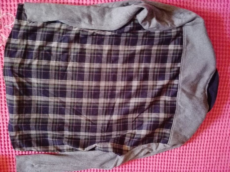 Bluza tip camasa marimea 58,purtata doar de doua ori,impecabila