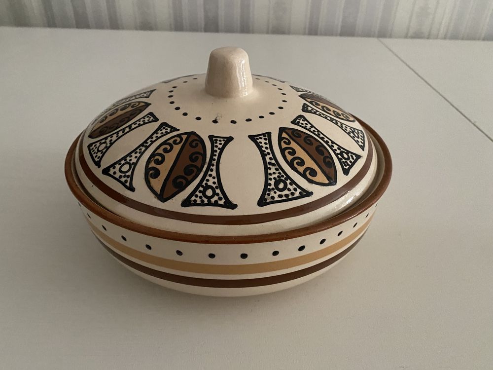 Продаю чашу керамическую