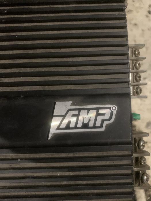 Продам усилитель AMP