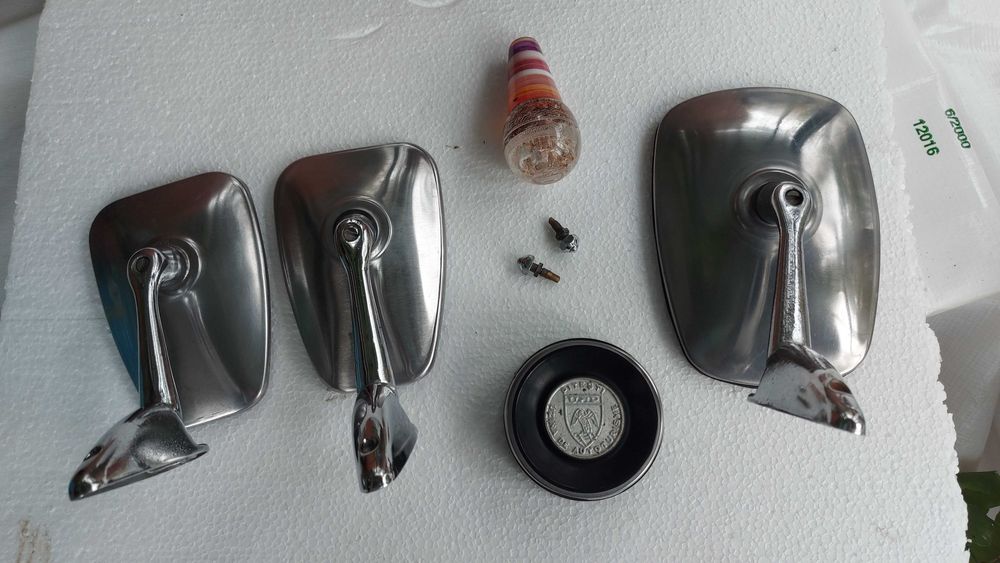 Interior 7 cusături, ceasuri bord JAEGER, ornament Dacia 1300, oglinzi