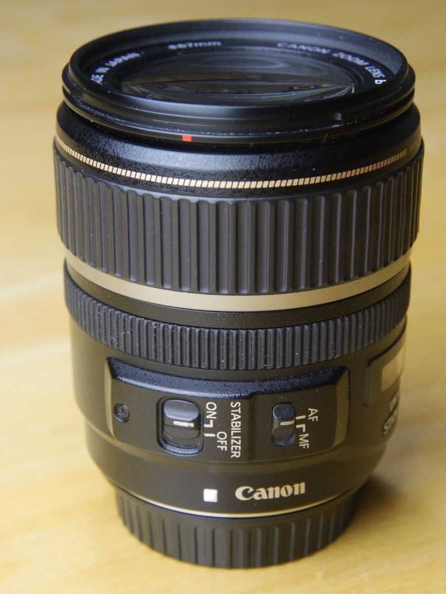 Canon EF-S 17-85 mm f/4-5.6 IS USM