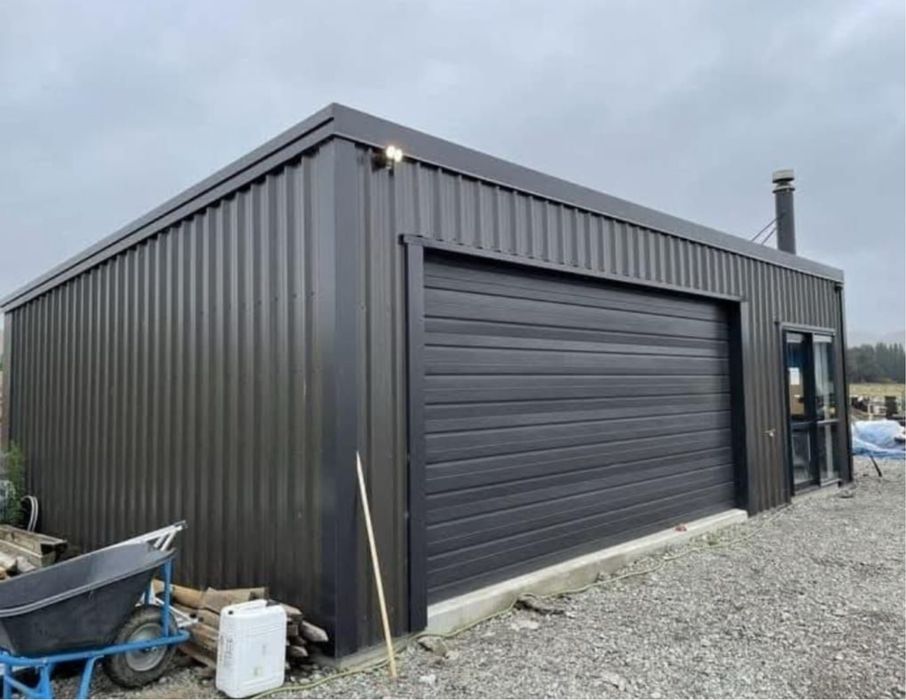 Carpoturi si garaje auto la comanda din panouri sandwich