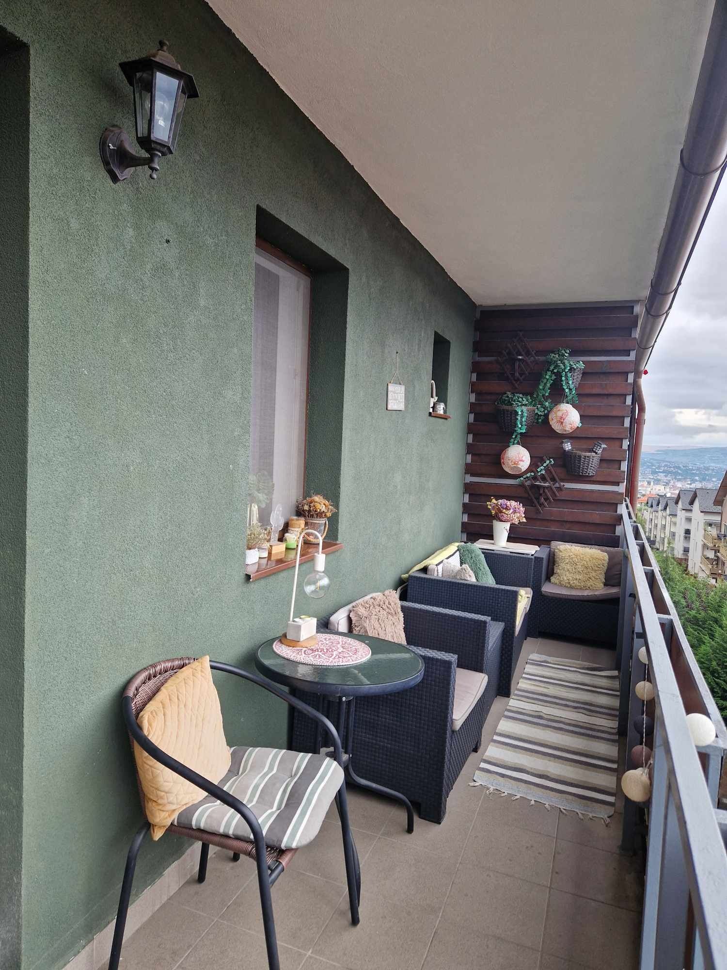 Inchiriez apartament EC 4 pers (Buna Ziua)