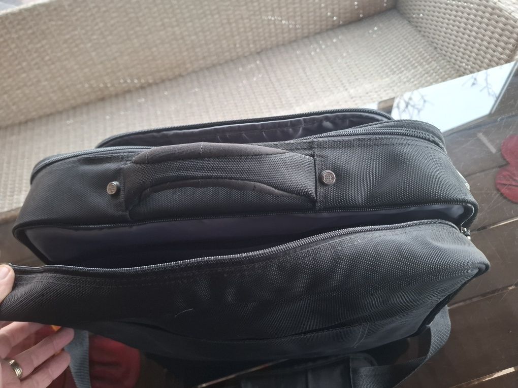 Geanta leptop neagra