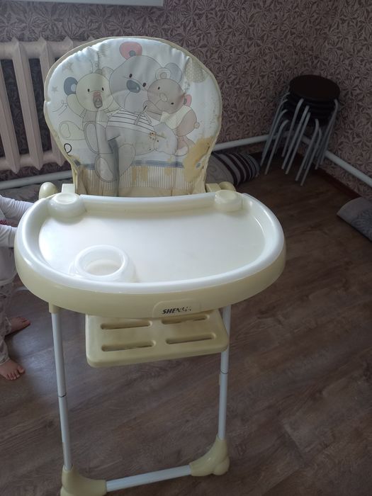 Детский стол для кормления