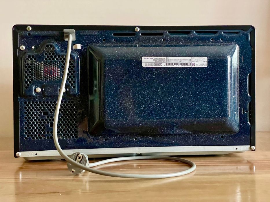 Микроволновая печь Samsung / Samsung mikroto'lqinli pech S23H3115FK/BW