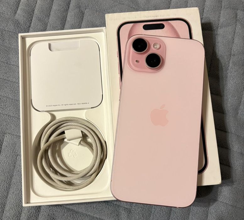 Продам iPhone 15