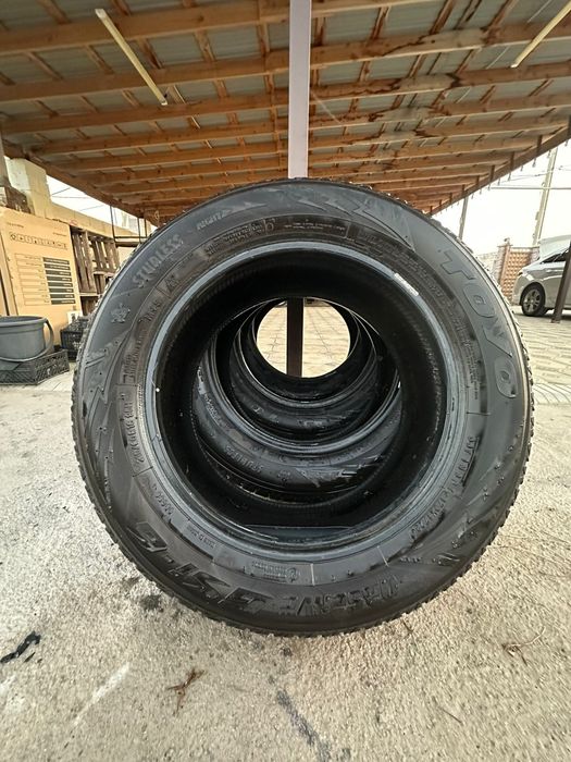 Зимние шины Toyo Observe GSi-6 215/65 R16 — отличное состояние