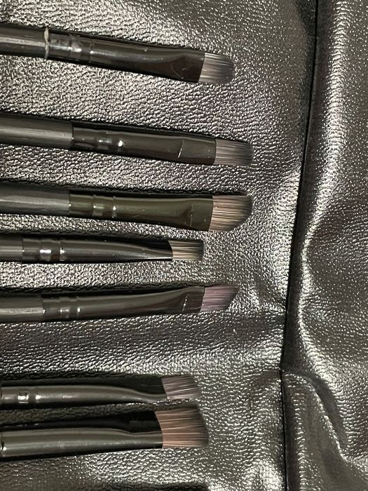 Set pensule de 24 de bucăți