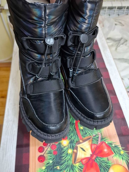 Детски боти/апрески