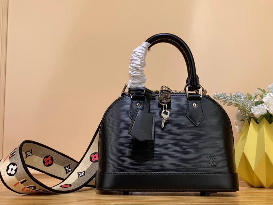 Geanta Louis Vuitton Alma BB Epi