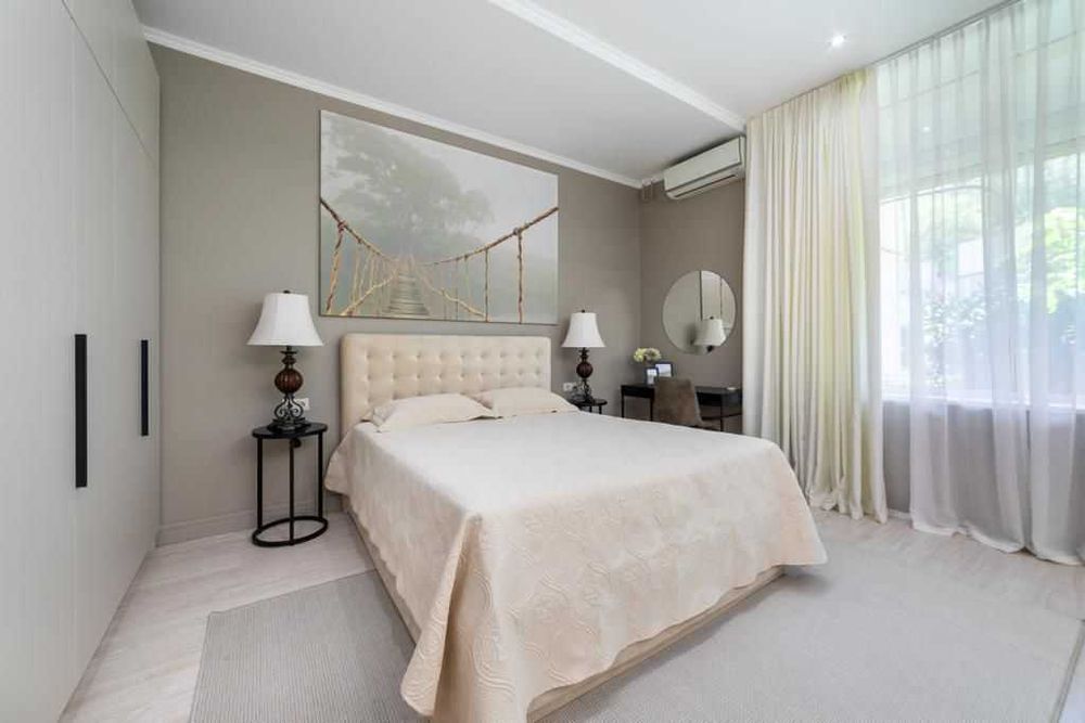 Сдаются 2-комнатные апартаменты на левом берегу.