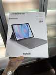 Vand Logitech Combo Touch pentru iPad Air 13" M2