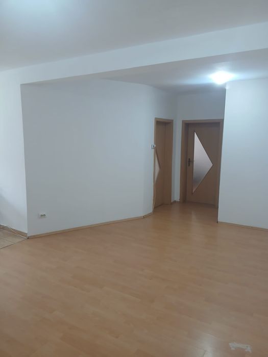 Închiriez apartament zona Supeco Sibiu