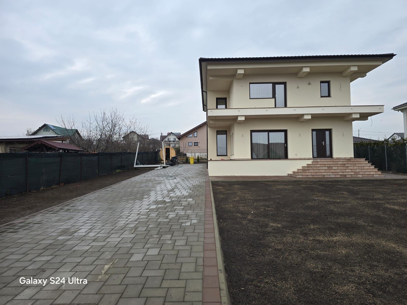 Echipă în Fațade profesionale și finisaje interioare.