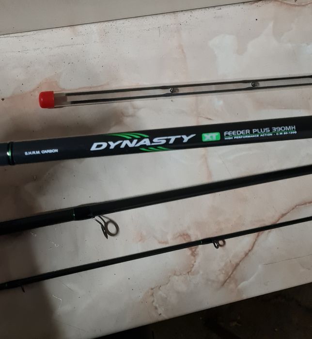 Lanseta 3 tronsoane feeder fibra de carbon Baracuda Dynasty Feeder Plu