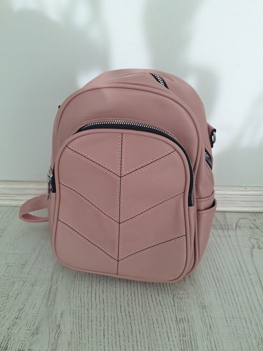 Нова спортна раница