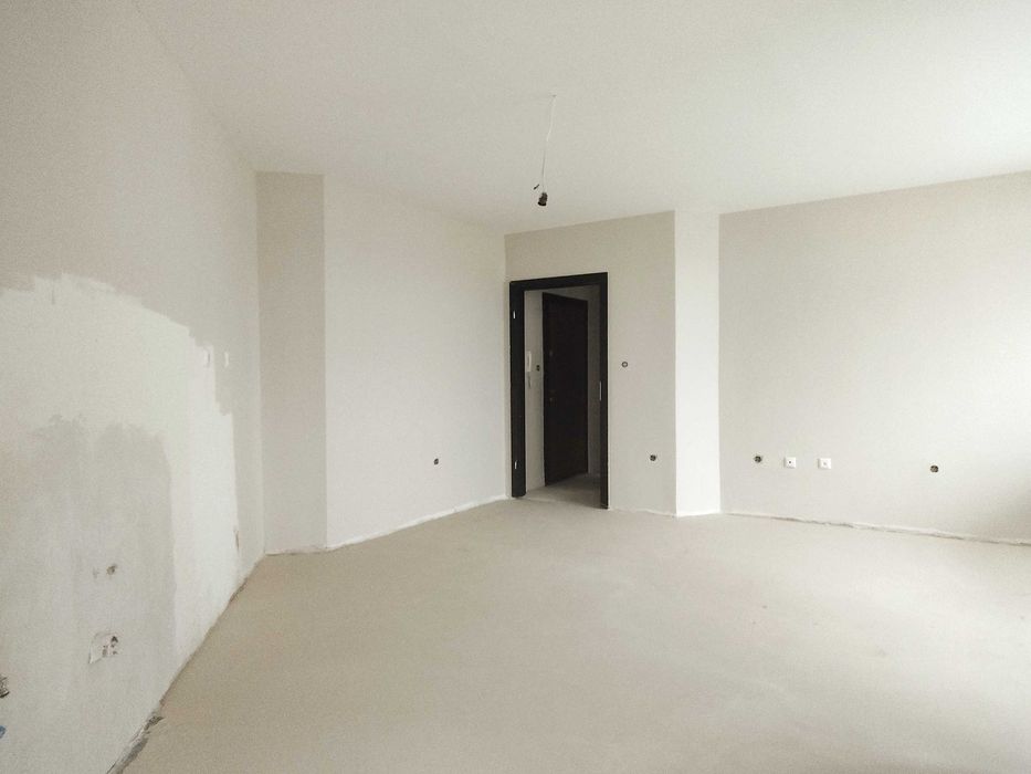 Продава се Двустаен апартамент в Перник, Изток - 93 кв.м за 1033 €/кв.м - Снимка #2