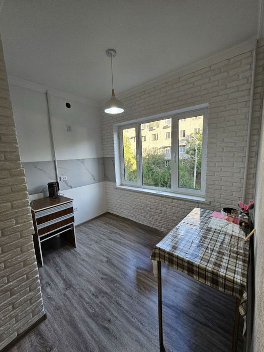 Юнусабад-5 квартал. 1/2/5 (балкон 2х6)