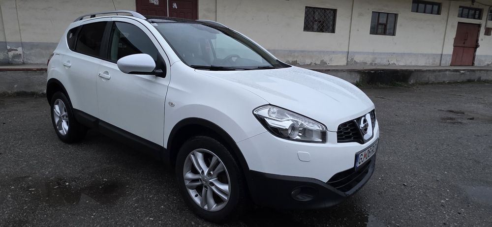 Nissan Qashqai/2012/panoramic/piele/camera/Keynes go