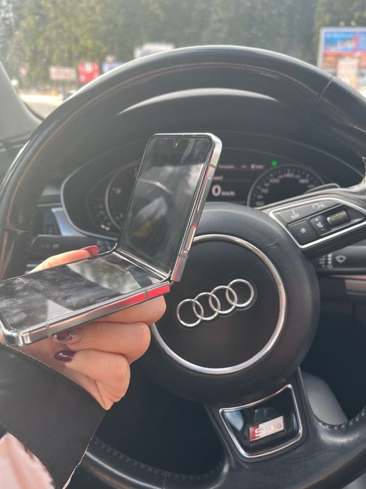 Samsung Galaxy Flip5