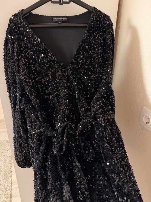 Дамска рокля