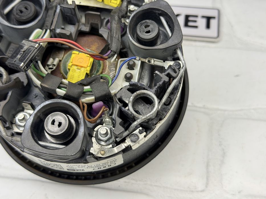 Гръмнал AIRBAG волан AUDI A3 8V 8V0880201DP