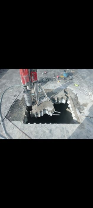 Carote hote centrale Tăieri beton  demolări