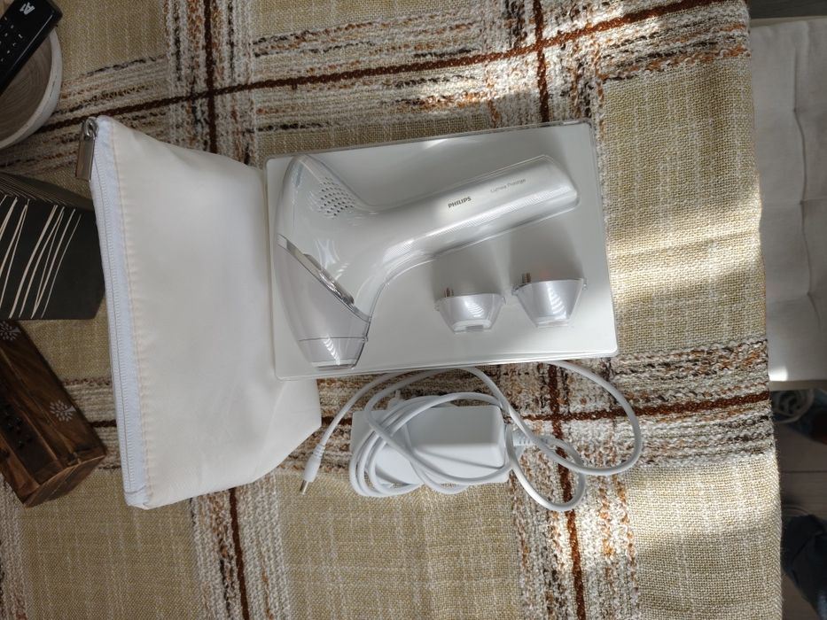 Фотоепилатор Philips Lumea Prestige
