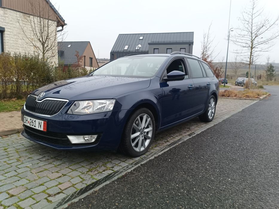 Vând Skoda Octavia 3