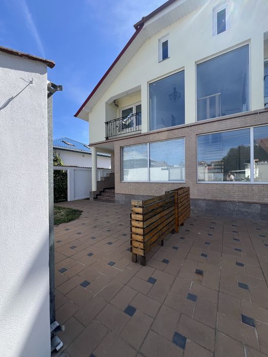 Casa/duplex de inchiriat zona centrala 150mp