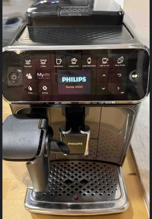 Espressor automat Philips LatteGo 4300 EP4349/70 15bari