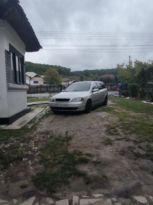 Vând Opel Astra g caravan 1.7cdti 80hp an2004 stare bună fara rugină