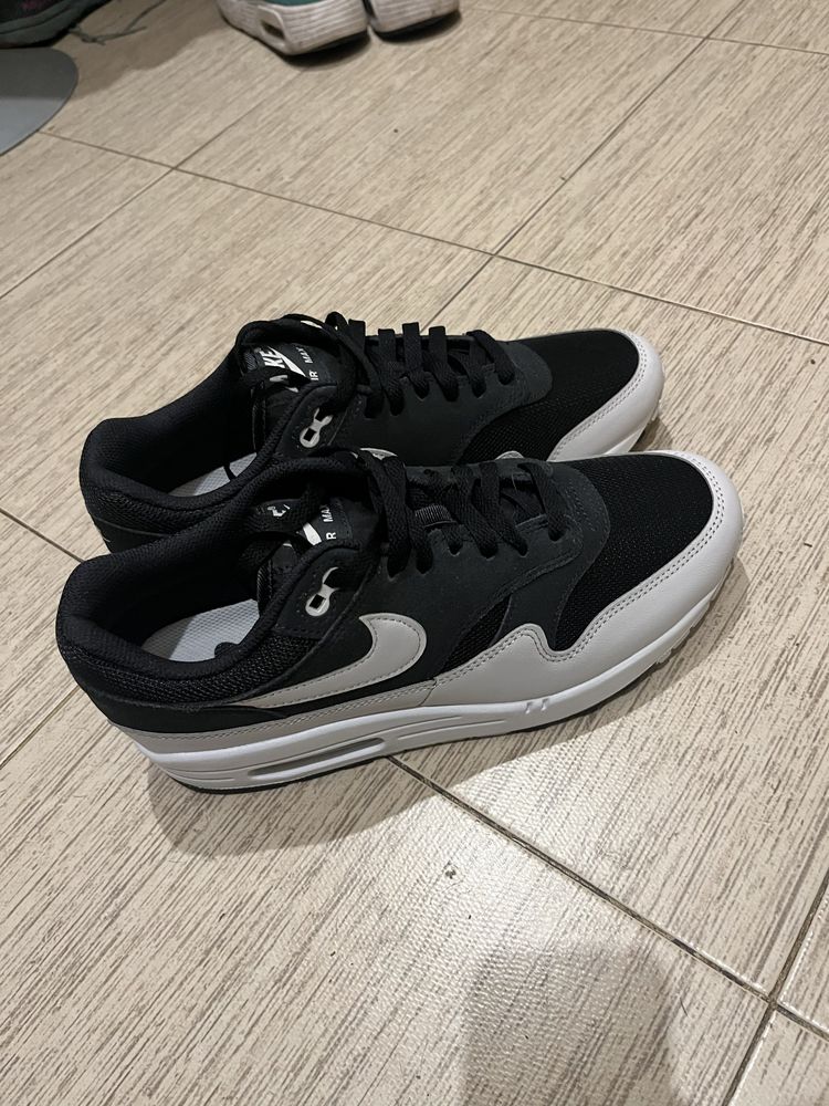 Nike Air Max 1 Ess Noir