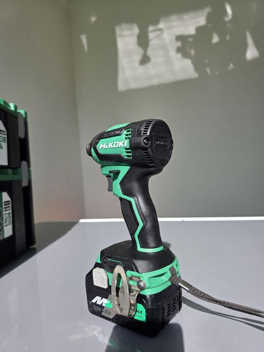 Masina de însurubat impact Hikoki WH 18DE
