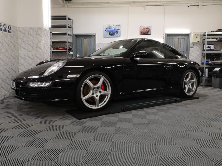 Porsche 911 Carrera 4s