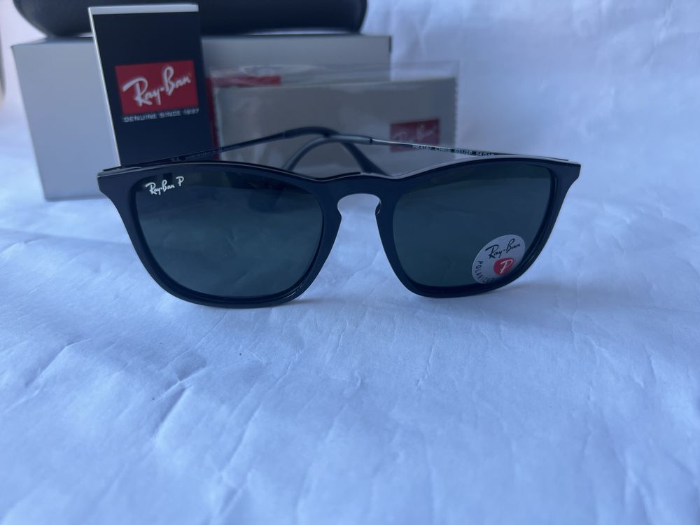 Ochelari de soare RAY BAN 4187 Chris Polarizati Noi