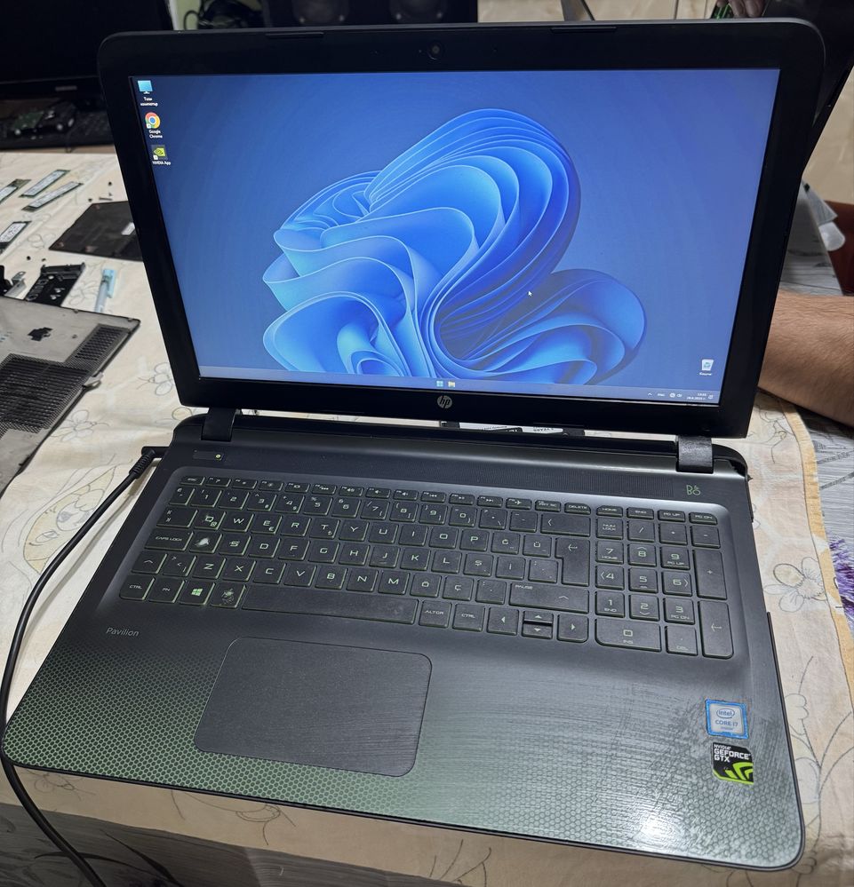 Лаптоп HP pavilion gaming