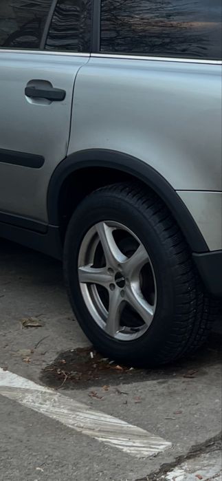 Jante Volvo cu anvelope iarnă
