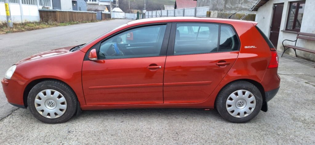 Vând golf 5 2006