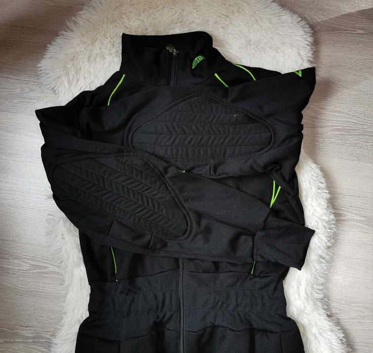 Футболен гащеризон размер л 10 лв